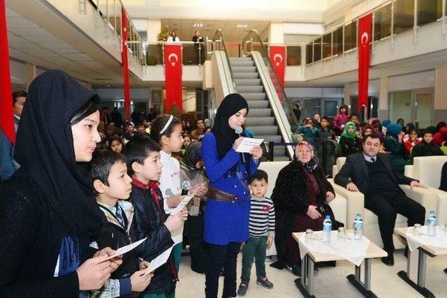 Ankara Büyükşehir Belediyesi Mülteci Çocuklara Türkçe Öğretiyor