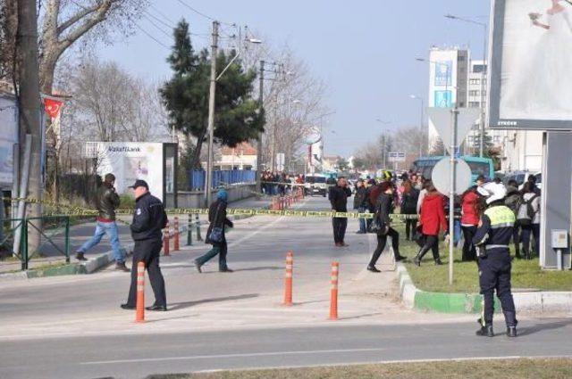 Liselinin Bıraktığı Çanta, Bomba Paniğine Neden Oldu