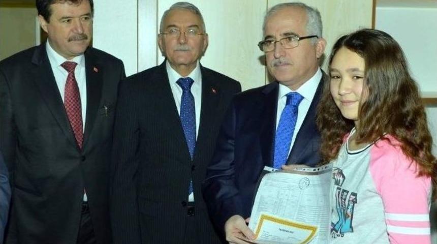 Esog&uuml; Hastanesi&rsquo;nde Karne Heyecanı