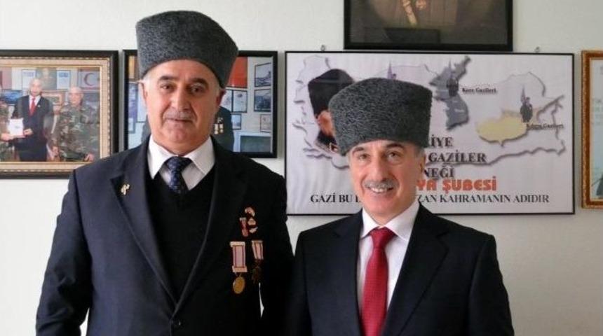 Vali Kam&ccedil;ı, Muharip Gaziler Derneği&rsquo;ni Ziyaret Etti
