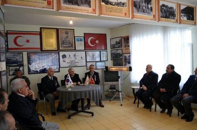 Vali Kamçı, Muharip Gaziler Derneği’ni Ziyaret Etti