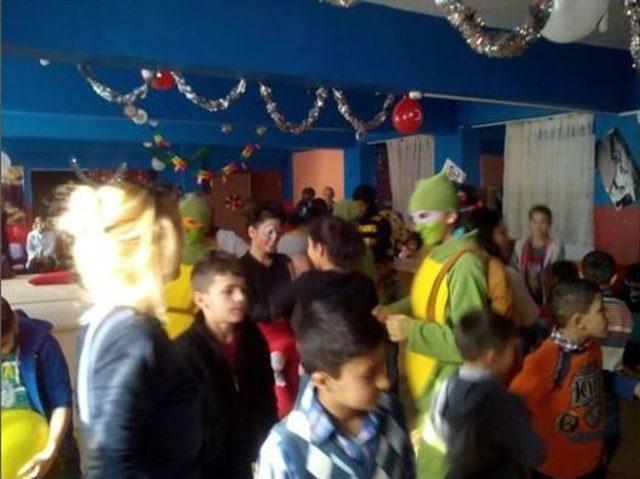 Nene Hatun &Ccedil;ocuk Yuvasında Kalan &Ccedil;ocukların Doğum G&uuml;n&uuml; Sevinci 2