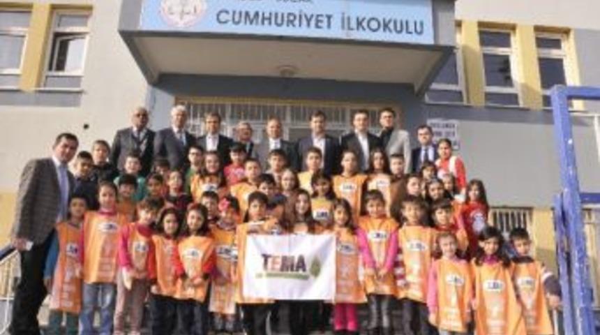 Tema&rsquo;dan &Ouml;ğrencilere Yeşil Yaprak
