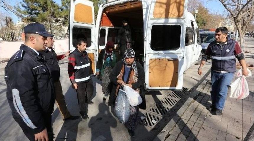 B&uuml;y&uuml;kşehir Zabıtası Dilencilere İzin Vermiyor