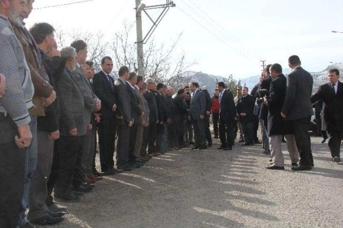 Vali Altıparmak Ve Başkan Sekmen, Uzundere&rsquo;de İncelemelerde Bulundu