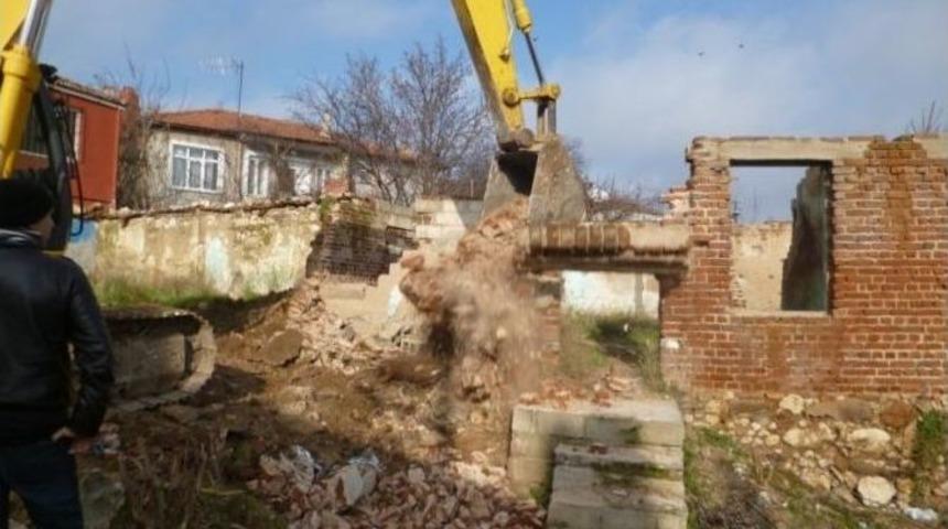 Kırklareli&rsquo;nde Metruk Binalara &Ouml;nlemler Alınıyor