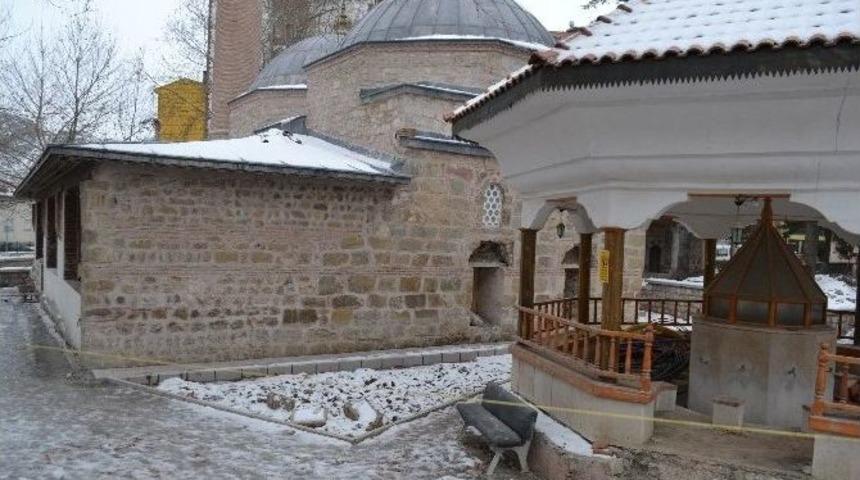 İskilip&rsquo;te 3 Tarihi Cami Restore Ediliyor