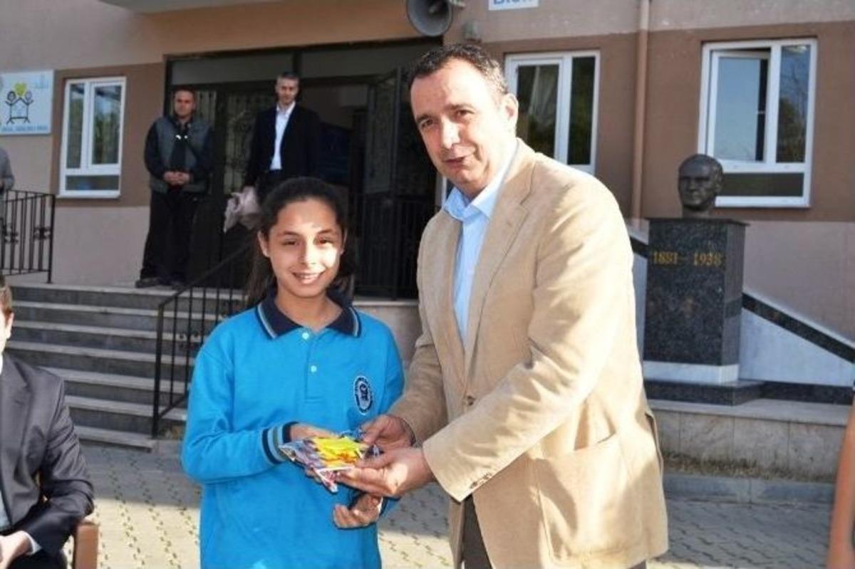 Ayvalık&rsquo;ta Yarıyıl Tatili Ve Karne Heyecanı