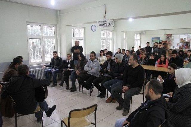 Ergani Myo Öğrencileri Fotoğraf Çekme Eğitimi Aldı 1