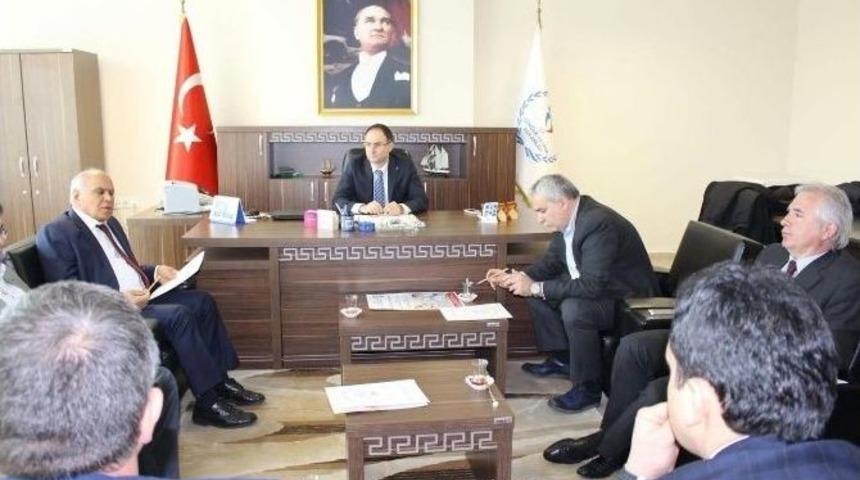 Belediyeler Bursa Sporu İ&ccedil;in Toplandı