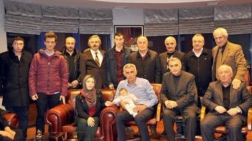 Şehit Kenan Kumaş&rsquo;ın Ailesi Hacıosmanoğlu&rsquo;nu Ziyaret Etti