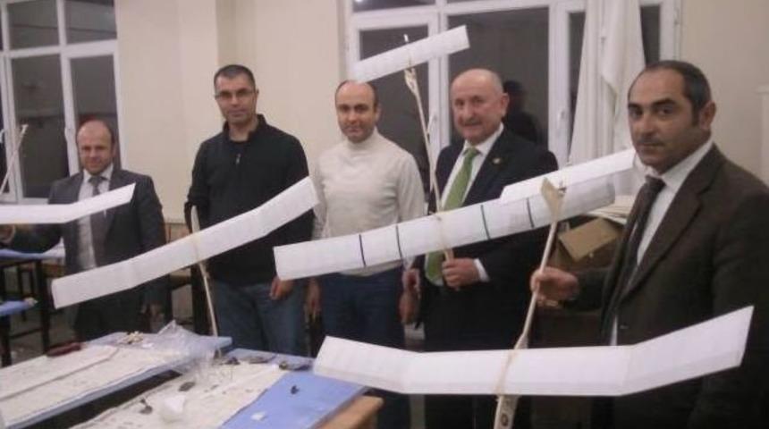 Ak&ccedil;akoca&rsquo;da Model U&ccedil;ak Kursu Devam Ediyor