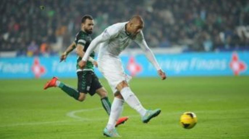 Fernandao Krallığa G&ouml;z&uuml;n&uuml; Dikti