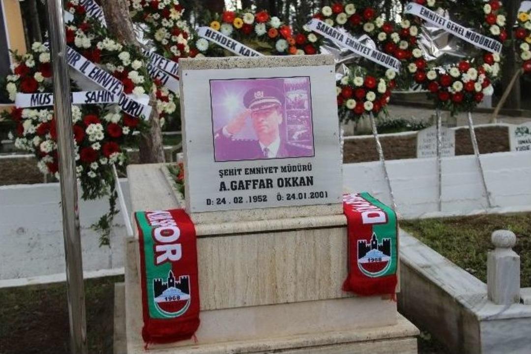 Şehit Emniyet M&uuml;d&uuml;r&uuml; Ali Gaffar Okkan, Mezarı Başında Anıldı