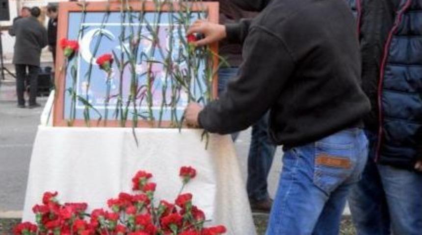 Şehit Okkan, Şehit D&uuml;şt&uuml;ğ&uuml; Yerde Anıldı