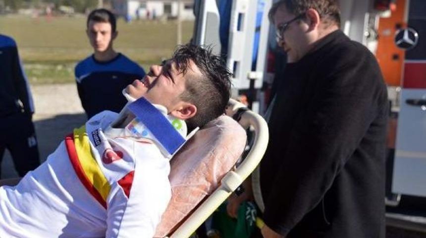 Ma&ccedil;ta D&uuml;şt&uuml;, Başı Saha Kenarındaki Betona &Ccedil;arptı