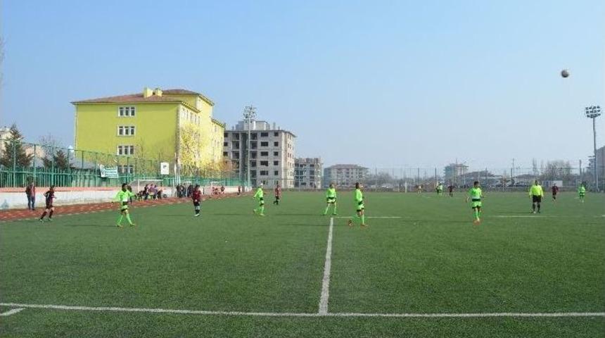 Iğdır Bayan Futbol Takımı Ma&ccedil;ı 3-0 Kazandı