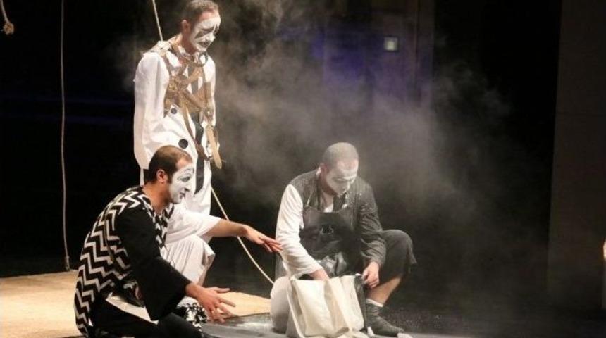 &rsquo;eşeğin G&ouml;lgesi&rsquo;ne G&ouml;rkemli Gala