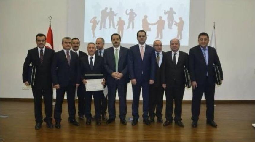 G&uuml;ven, 2014 Yılının En Başarılı M&uuml;d&uuml;rleri Arasında