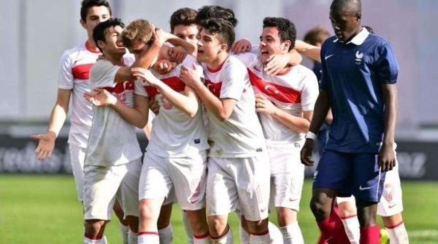 U16 T&uuml;rkiye-Fransa: 4-2 (T&uuml;rkiye Ege Kupası'nda Şampiyon)