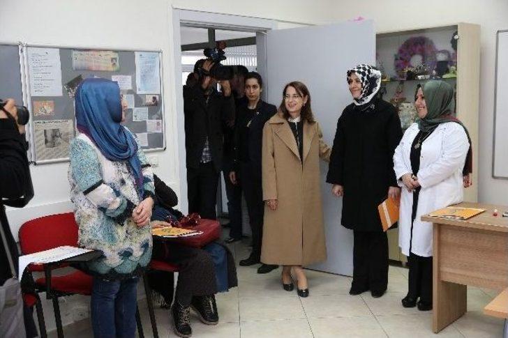 Bakan Ayşenur İslam, Akdem’i Ziyaret Etti G2