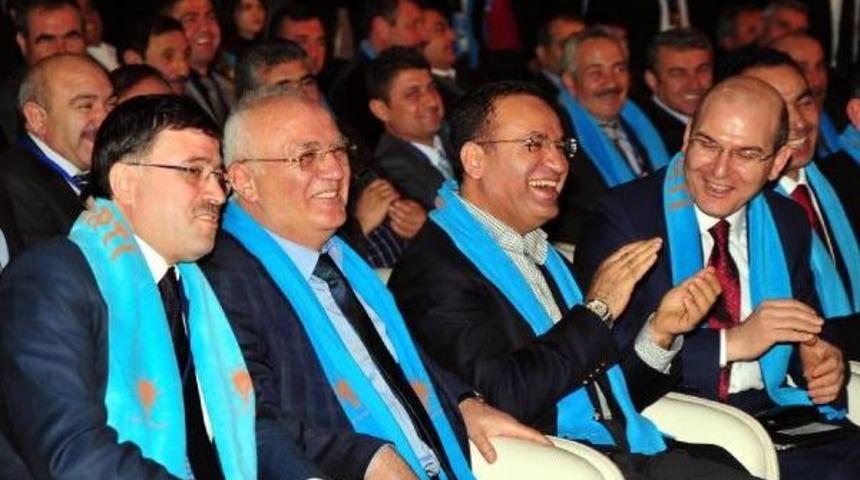 Yozgat'ta Ak Parti Il Kongresinde Tartışma Çıktı