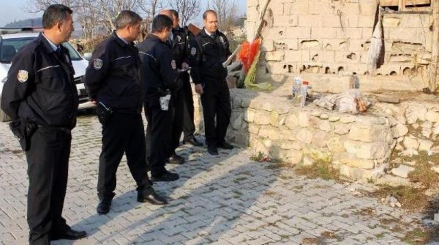 Üzerine Benzin Döken Kadın Kendini Yaktı