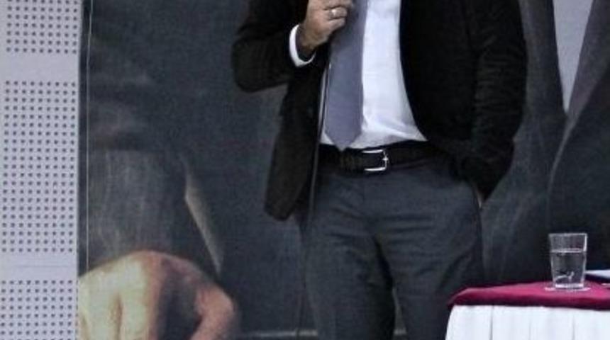 Tepal M&uuml;d&uuml;r&uuml; G&uuml;ler&rsquo;den M&uuml;lteci Konulu Konferans