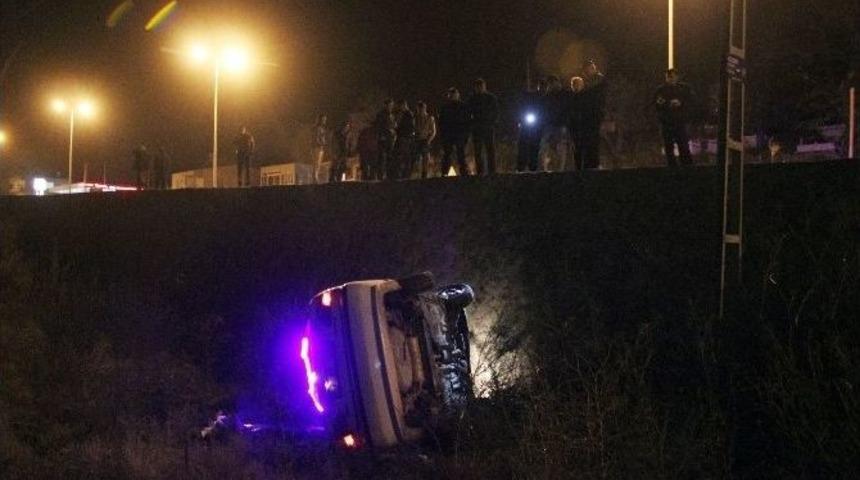 Sinop&rsquo;ta Otomobil Şarampole U&ccedil;tu: &Uuml;&ccedil; Yaralı