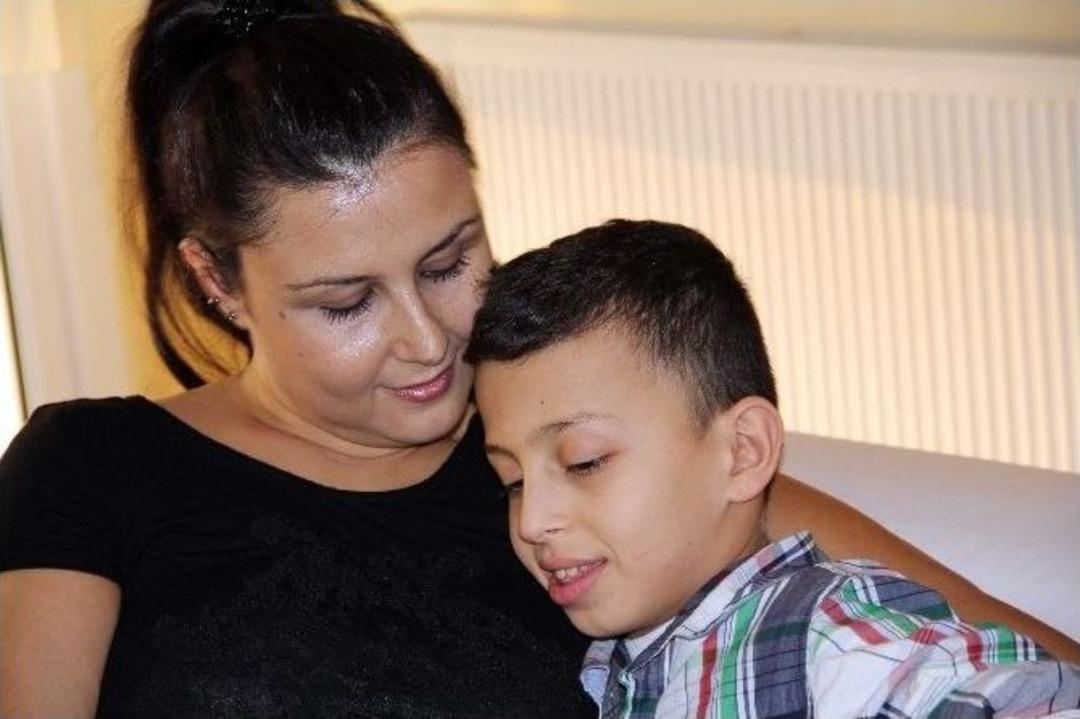 (&ouml;zel) Otizm İ&ccedil;in D&uuml;nyaca &Uuml;nl&uuml; Akt&ouml;re Teklif G&ouml;t&uuml;recek