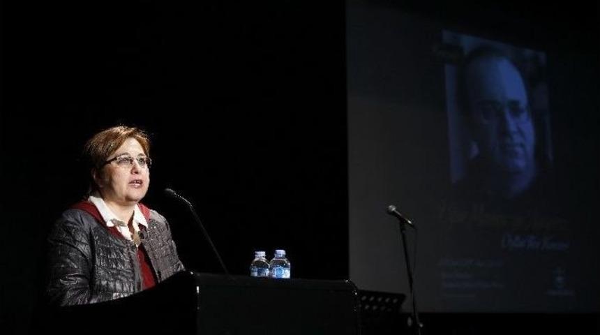 Uğur Mumcu T&uuml;rk&uuml;lerle Anıldı