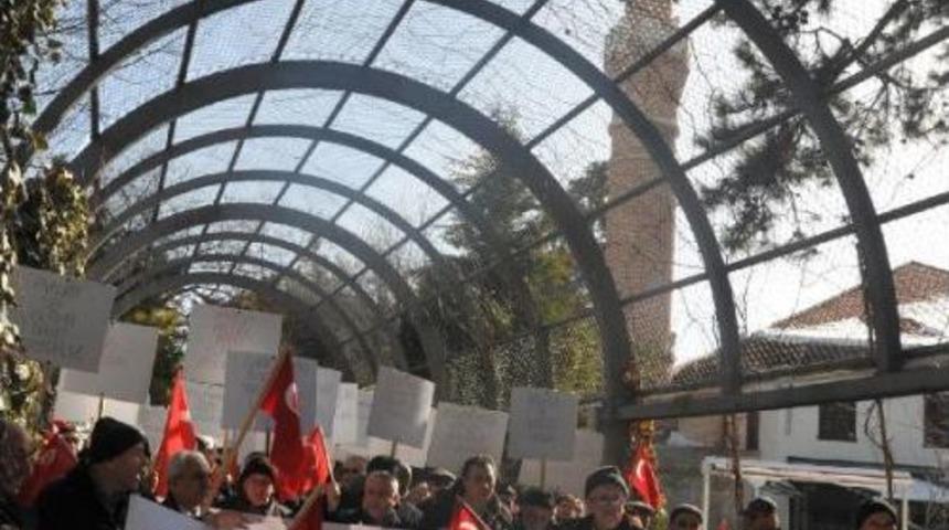 Eskişehir'de Peygambere Saygı Y&uuml;r&uuml;y&uuml;ş&uuml;