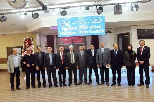 Eskişehir Ülkü Evleri 2. Geleneksel Birlik Beraberlik Ve İstişare Yemeği Düzenlendi