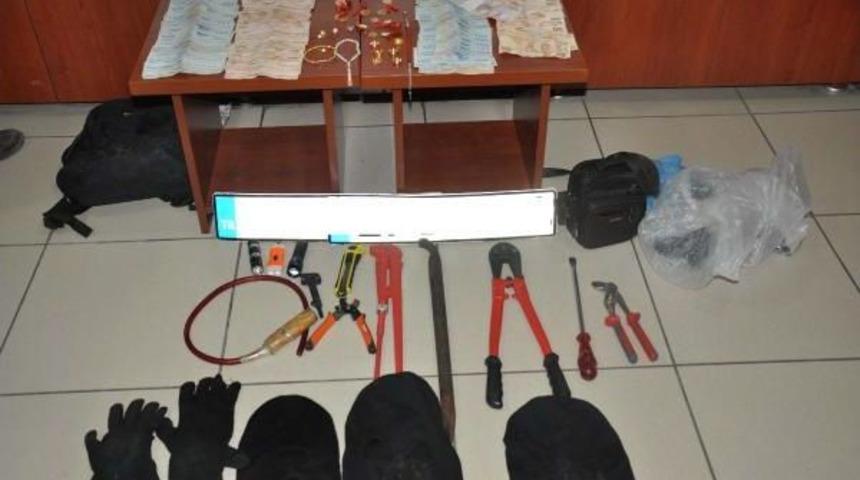 Adıyaman&rsquo;Da Hırsızlık Ş&uuml;phelisi 3 Kişi Yakalandı