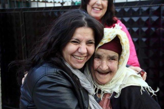 İzmir Lions Kul&uuml;pleri &Uuml;yelerinden Elmadere de Seminer 1