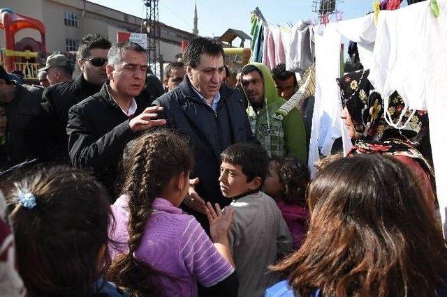 En Büyük Çadır Kent İlk Misafirlerini Ağırlamaya Başladı