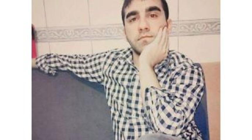 Otomobil 150 Metre S&uuml;r&uuml;klenip Tarlaya U&ccedil;tu: 4 Yaralı (2)