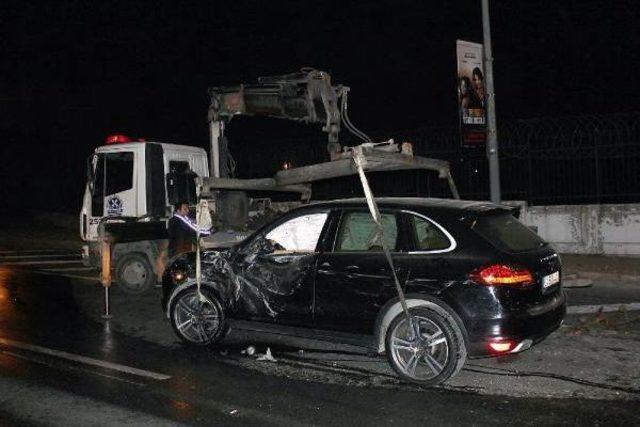 Bakırköy'de Feci Kaza: 1 Ölü, 2 Yaralı
