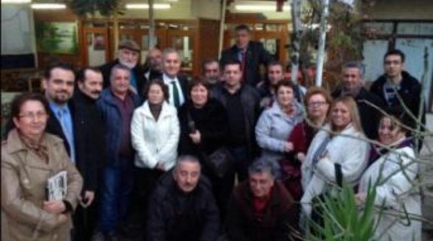 CHP'li İrfan &Ouml;zt&uuml;rk, danışmanlarıyla &Ccedil;ınarcık'ta