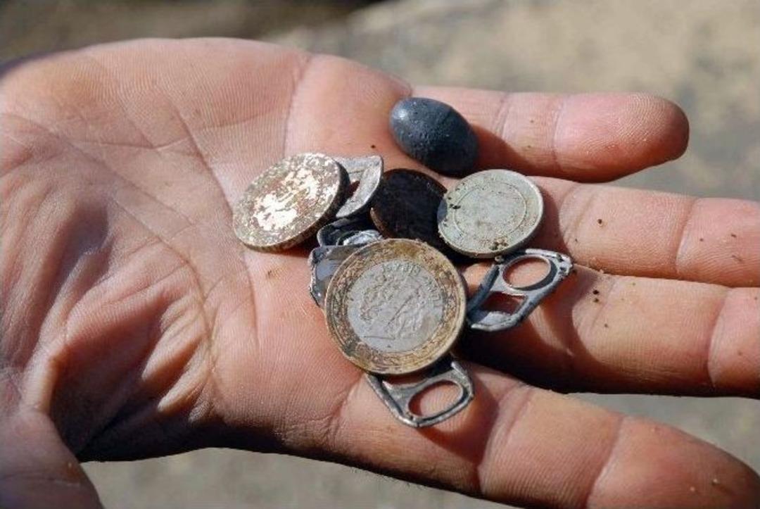 (&ouml;zel Haber) Plajların Define Avcıları İş Başında