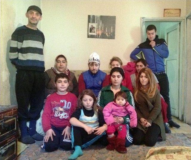 (özel Haber) 11 Kişilik Aile Hazine Arazisi Nedeniyle Evsiz Kaldı