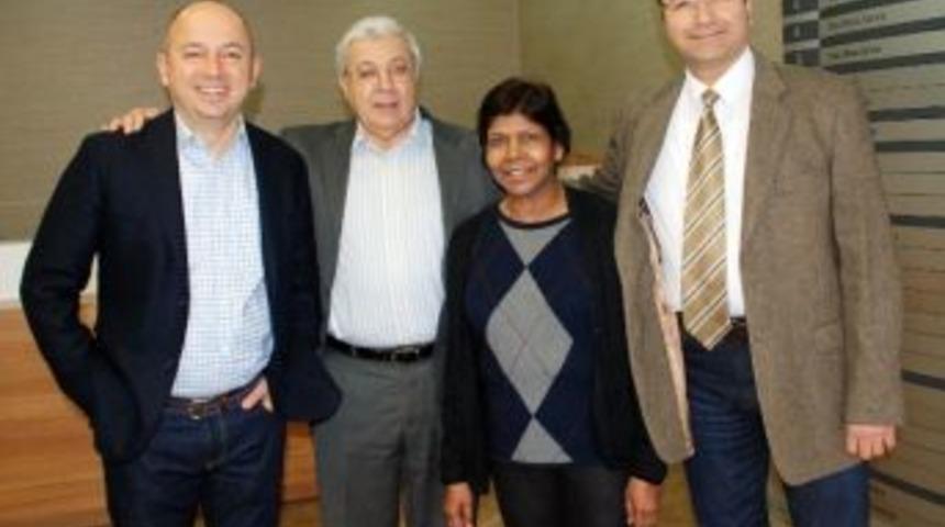 İngiliz Hasta &Ccedil;areyi Antalya&rsquo;da Buldu