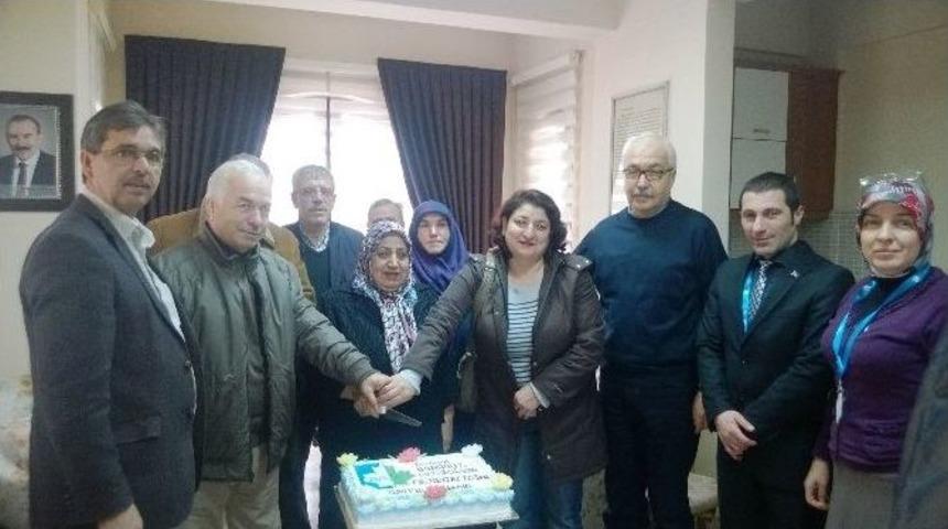 İzmit Belediyesi, Emekli Evleri Kurmaya Devam Ediyor