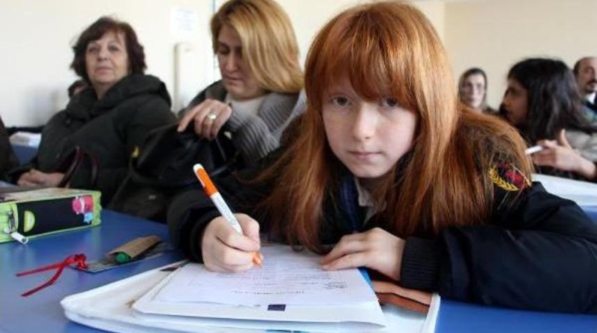 &Ccedil;ocuk &Uuml;niversitesi'nde Mesleklerini Bulacaklar