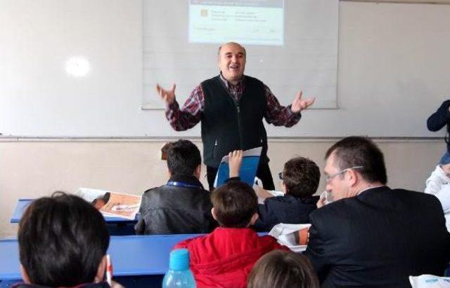 Çocuk Üniversitesi'nde Mesleklerini Bulacaklar