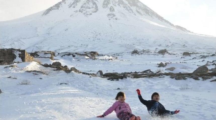 Hasandağı&rsquo;nda Kayak Keyfi