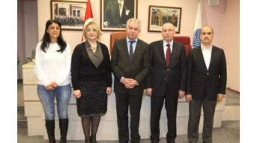 Meclis &Uuml;yeleri Seyhan Belediyesi&rsquo;ne Saldırıyı Kınadı