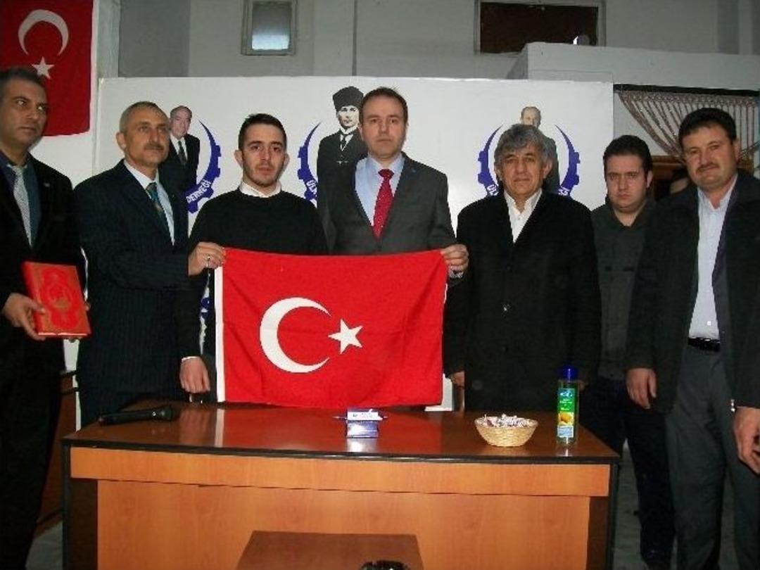 Eskişehir &Uuml;lk&uuml;c&uuml; İş&ccedil;iler Derneği&rsquo;nde Bayrak Değişimi