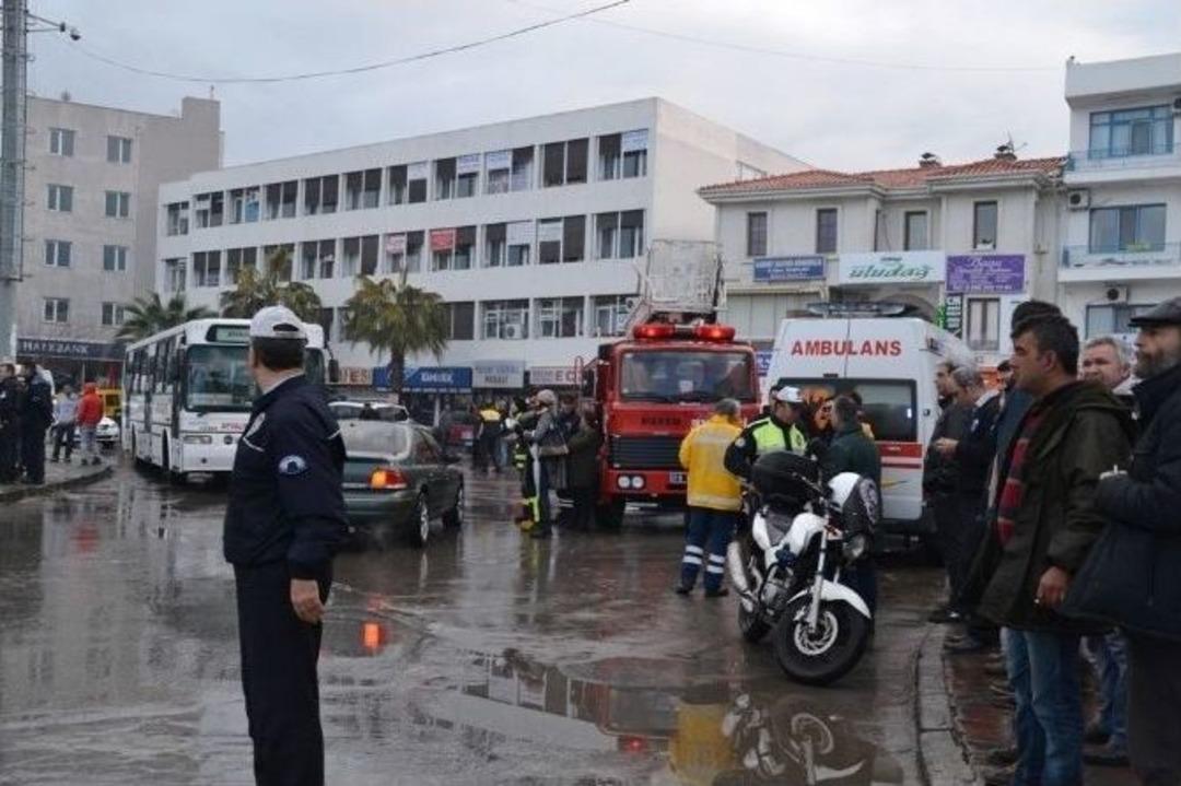 Eşi Ve &Ccedil;ocuklarını G&ouml;remeyince Kendini Doğradı