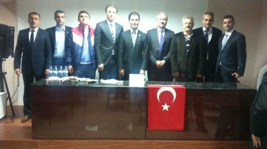 Türkiye Faal Futbol Hakemleri Ve Gözlemcileri Derneği Kongre Yaptı